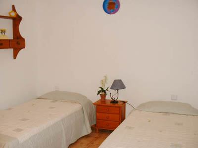 Twin Bedroom - Casa Elena